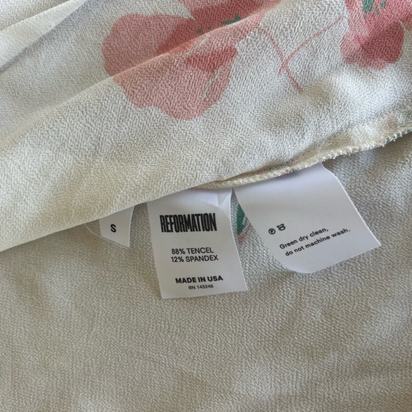 Reformation Floral Button Up - Picture 5 of 5